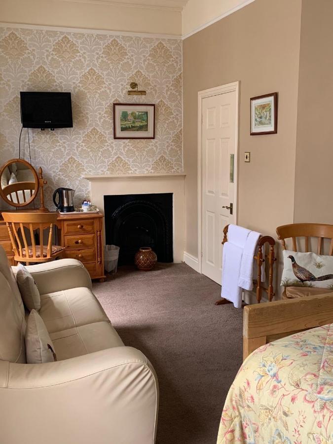 Harrisons Hall Bed & Breakfast Hotel Mold Bagian luar foto