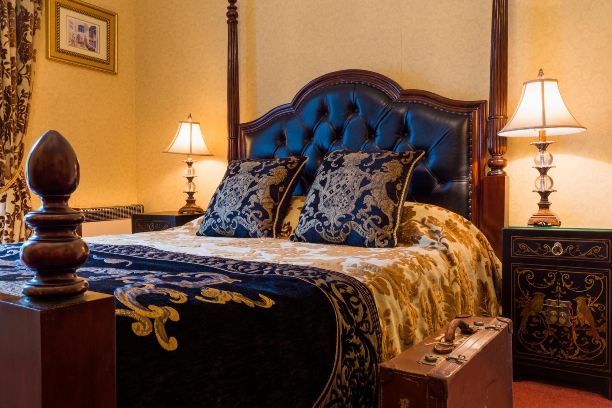 Harrisons Hall Bed & Breakfast Hotel Mold Bagian luar foto